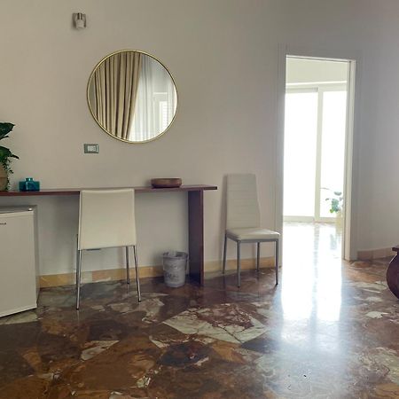 Il Giardino Di Flora Con Piscina Hotel Lecce Eksteriør billede