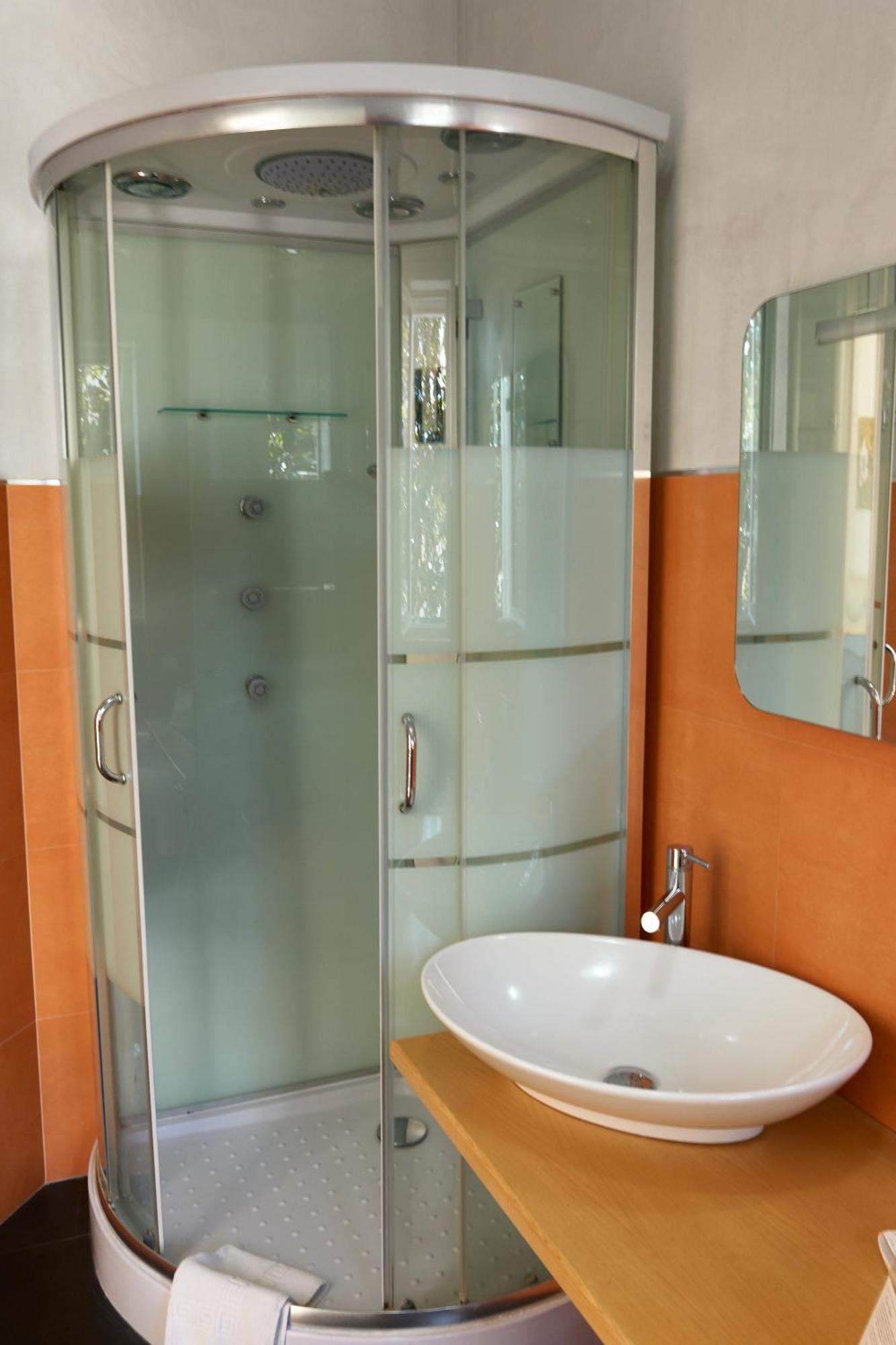 Il Giardino Di Flora Con Piscina Hotel Lecce Eksteriør billede