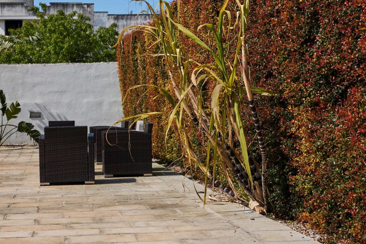 Il Giardino Di Flora Con Piscina Hotel Lecce Eksteriør billede