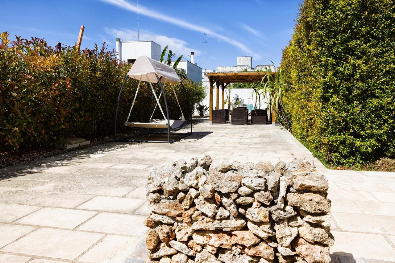 Il Giardino Di Flora Con Piscina Hotel Lecce Eksteriør billede