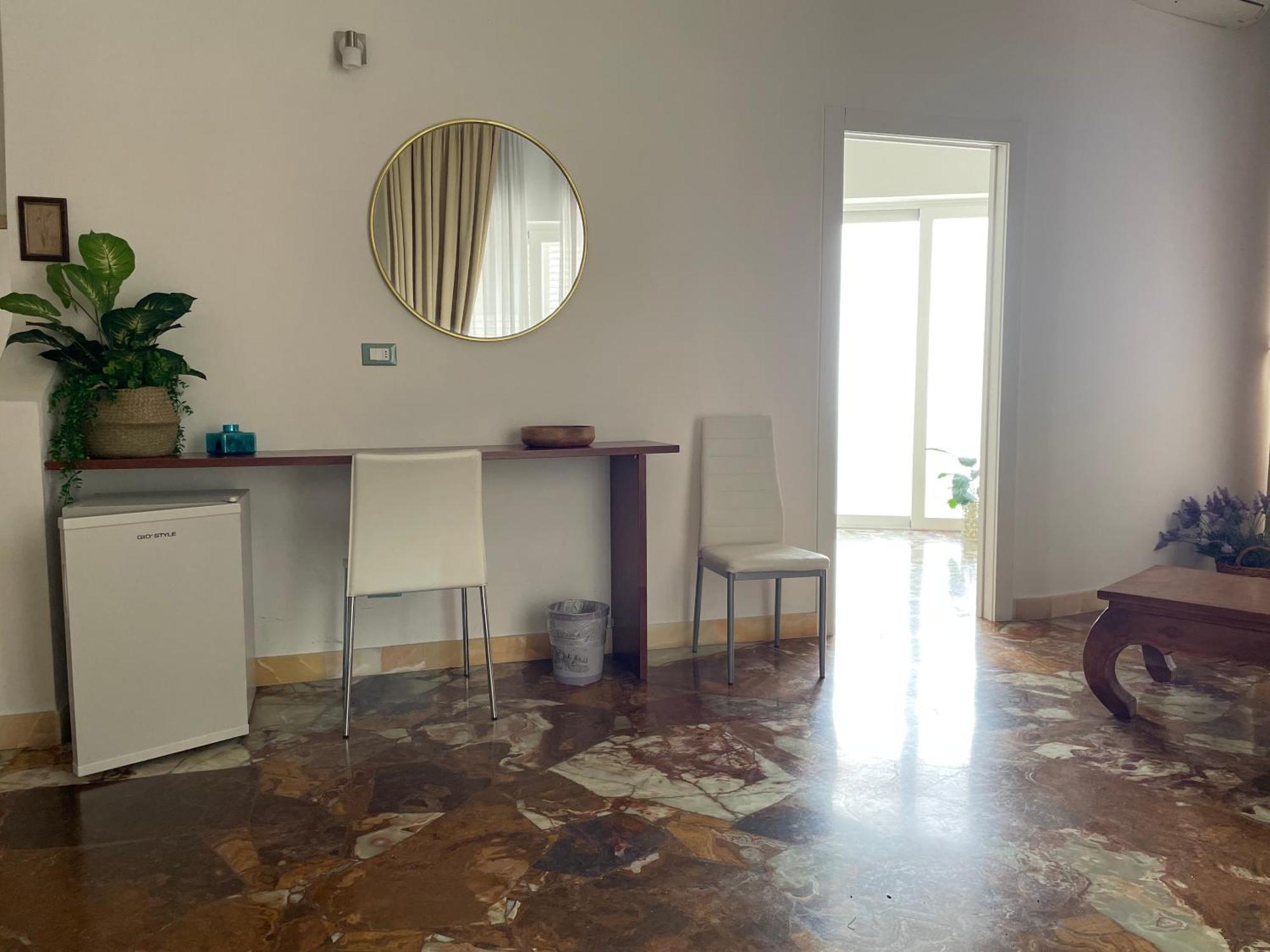 Il Giardino Di Flora Con Piscina Hotel Lecce Eksteriør billede