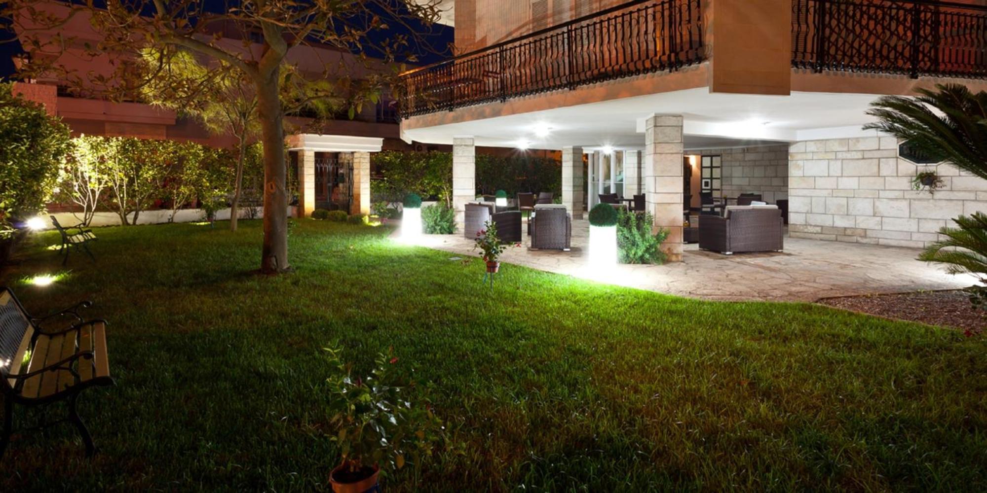 Il Giardino Di Flora Con Piscina Hotel Lecce Eksteriør billede