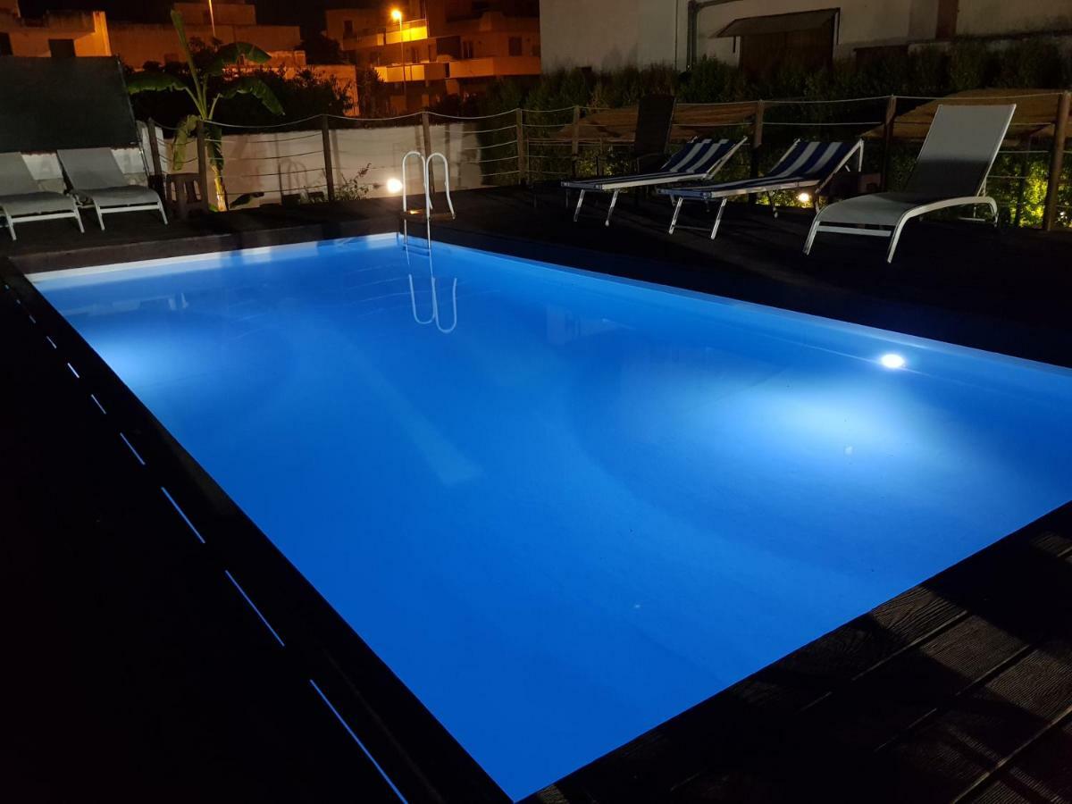 Il Giardino Di Flora Con Piscina Hotel Lecce Eksteriør billede
